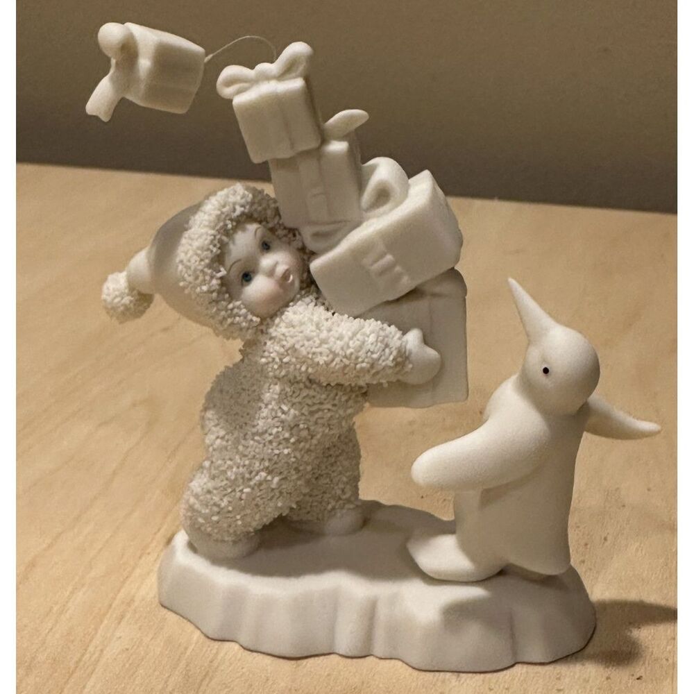 Vintage Dept 56 Snowbabies "I Have Lots To Give" Figurine Stacked Gifts Penguin